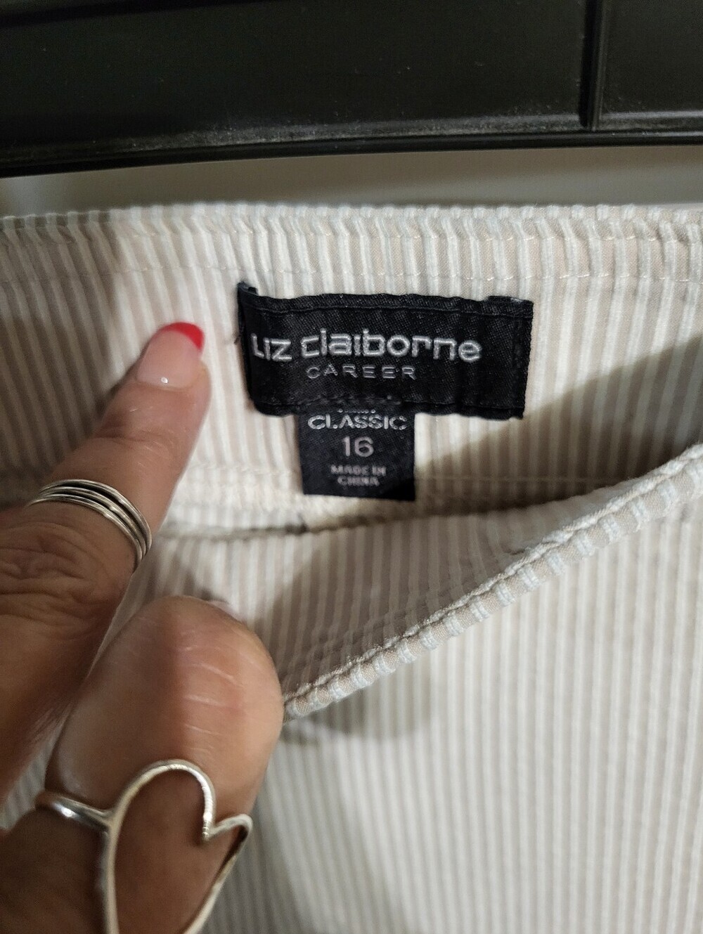 LIZ CLAIBORNE PULL ON STRIPED CAPRIS SZ 16 - Picture 3 of 7